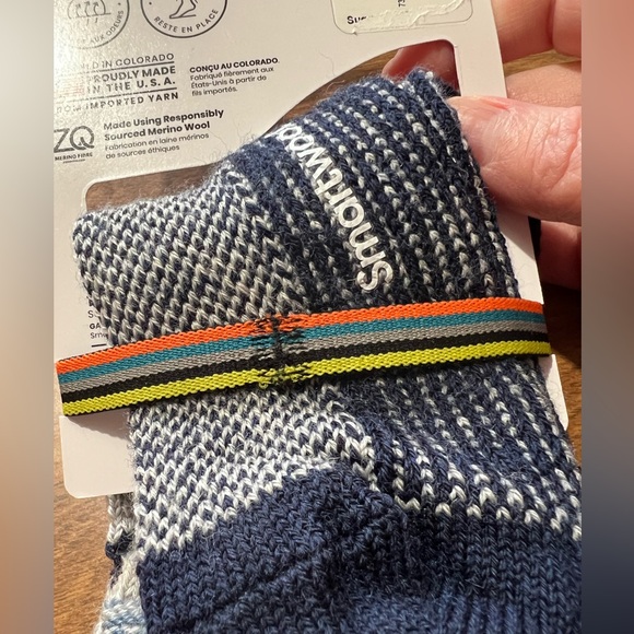 Smartwool Socks Everyday Light Cushion Crew Height Multicolor Snowflake Large - Picture 12 of 13